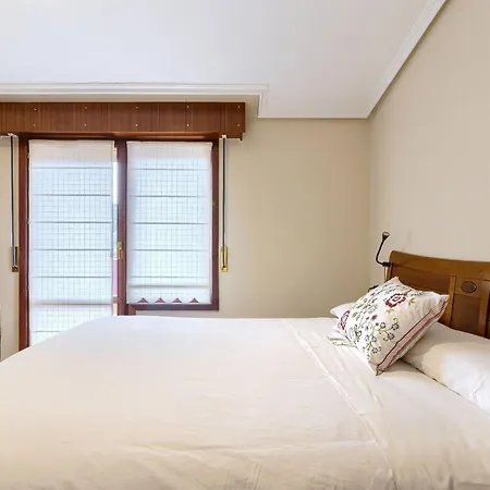 Apartment Atico Con 2 Terrazas De 25 M Cada *