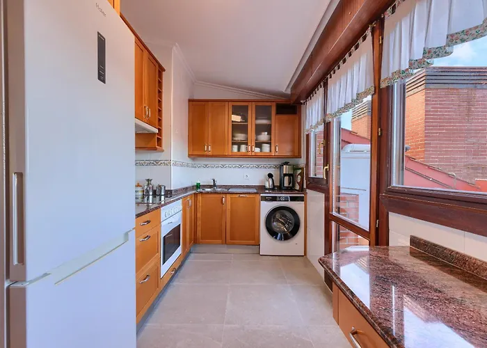 Atico Con 2 Terrazas De 25 M Cada *