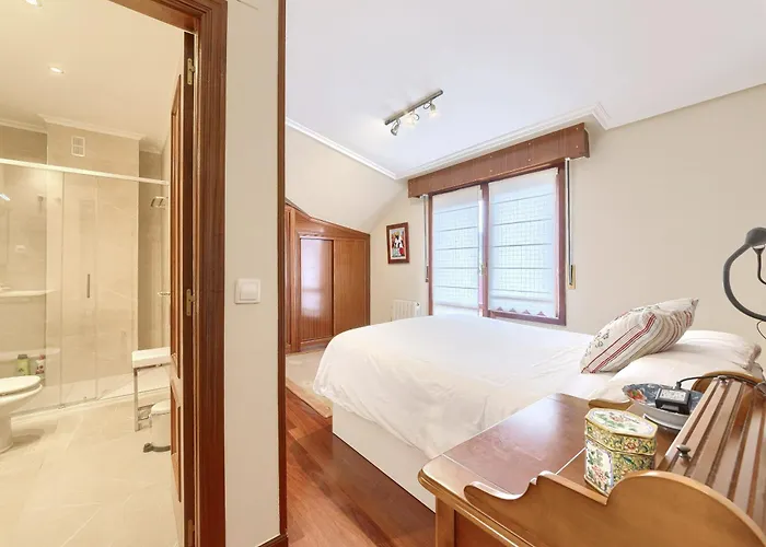 Apartment Atico Con 2 Terrazas De 25 M Cada *