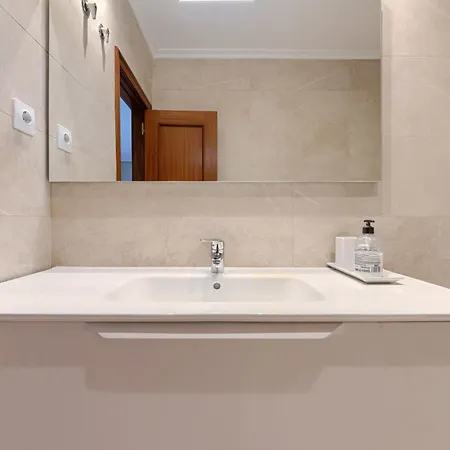 Atico Con 2 Terrazas De 25 M Cada