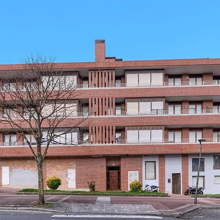 Apartment Atico Con 2 Terrazas De 25 M Cada *