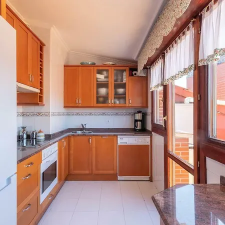 Apartment Atico Con 2 Terrazas De 25 M Cada *
