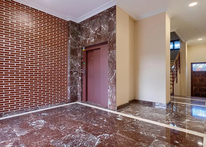 Atico Con 2 Terrazas De 25 M Cada Appartamento *