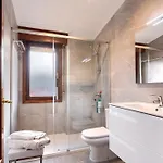 Apartment Atico Con 2 Terrazas De 25 M Cada *