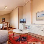 Atico Con 2 Terrazas De 25 M Cada Apartment *